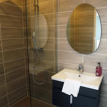 Jolie T2, Rdc, Proche Du דירה